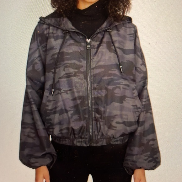 Sanctuary camo zip front hooded wind breaker sz L - Picture 1 of 6